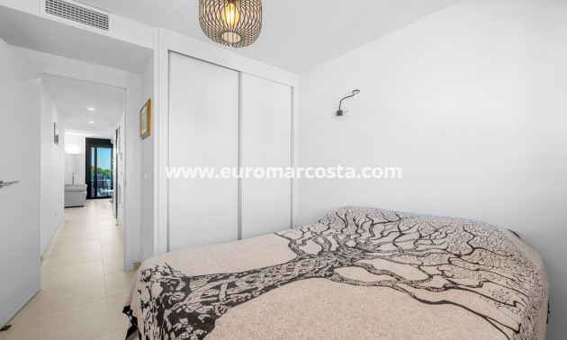 Sale - Apartments - Orihuela Costa