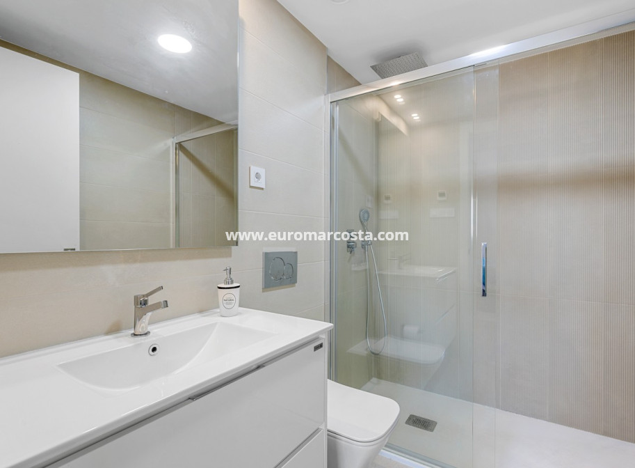 Sale - Apartments - Orihuela Costa