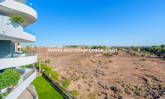 Sale - Apartments - Orihuela Costa