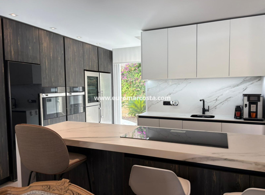 Sale - Villa - Algorfa - La Finca Golf