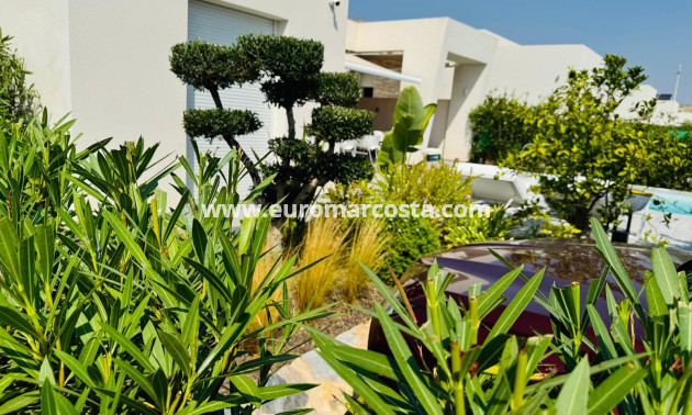 Sale - Villa - Algorfa - La Finca Golf