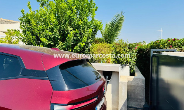 Sale - Villa - Algorfa - La Finca Golf