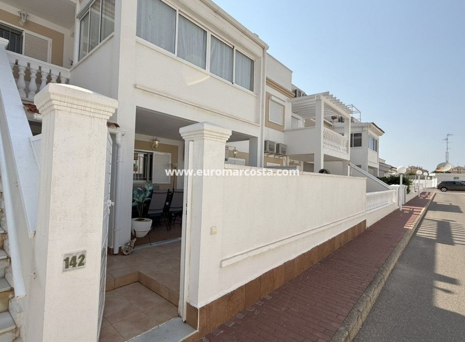 Sale - Apartments - Orihuela Costa