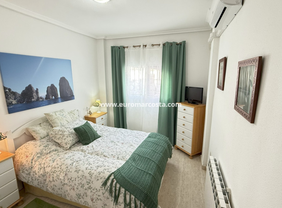 Sale - Apartments - Orihuela Costa
