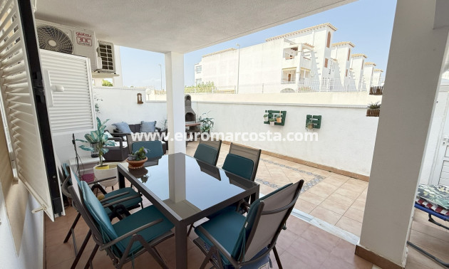 Sale - Apartments - Orihuela Costa