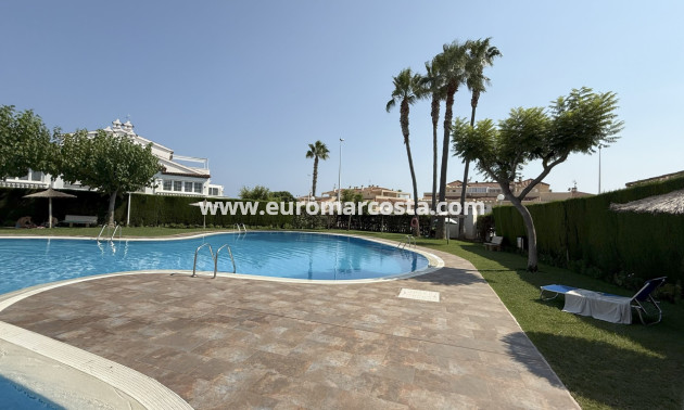 Sale - Apartments - Orihuela Costa