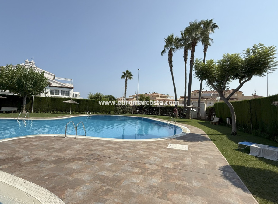 Sale - Apartments - Orihuela Costa