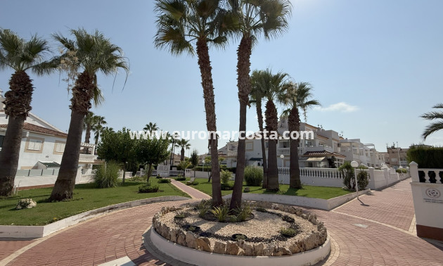 Sale - Apartments - Orihuela Costa