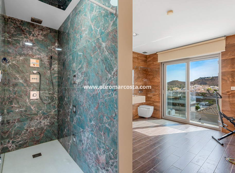 Objekte zum Wiederverkauf - Villa freitstehend - Benijofar