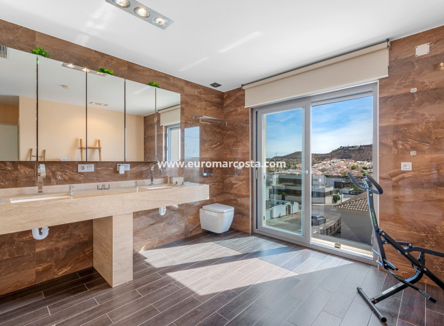 Objekte zum Wiederverkauf - Villa freitstehend - Benijofar