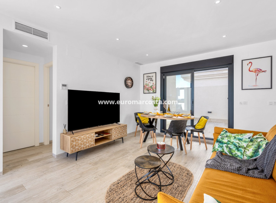 Sale - Villa - Los Alcazares - La Manga del Mar Menor