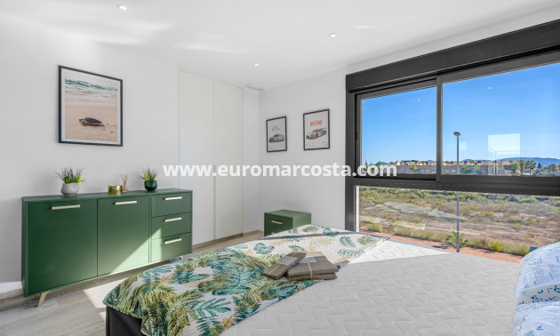 Sale - Villa - Los Alcazares - La Manga del Mar Menor