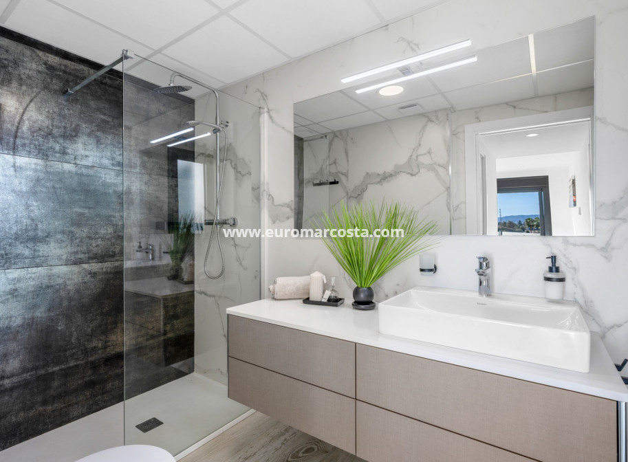 Sale - Villa - Los Alcazares - La Manga del Mar Menor