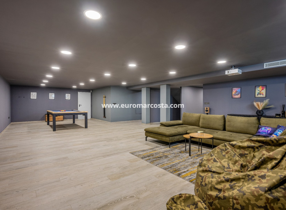 Sale - Villa - Los Alcazares - La Manga del Mar Menor