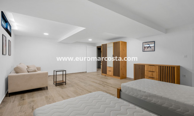 Sale - Villa - Los Alcazares - La Manga del Mar Menor