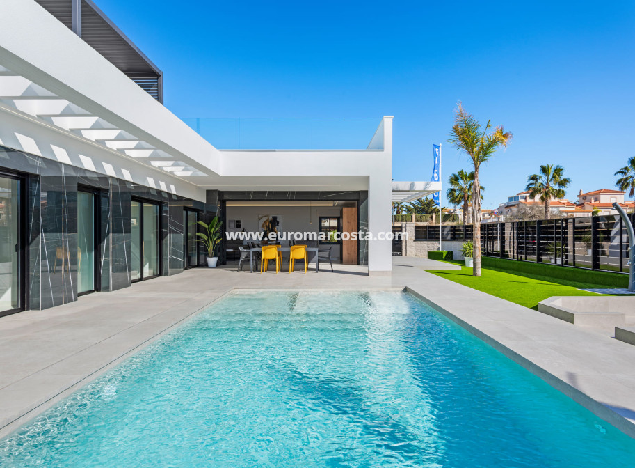 New Build - detached - Algorfa