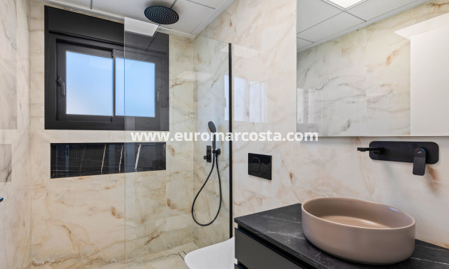 New Build - detached - Algorfa