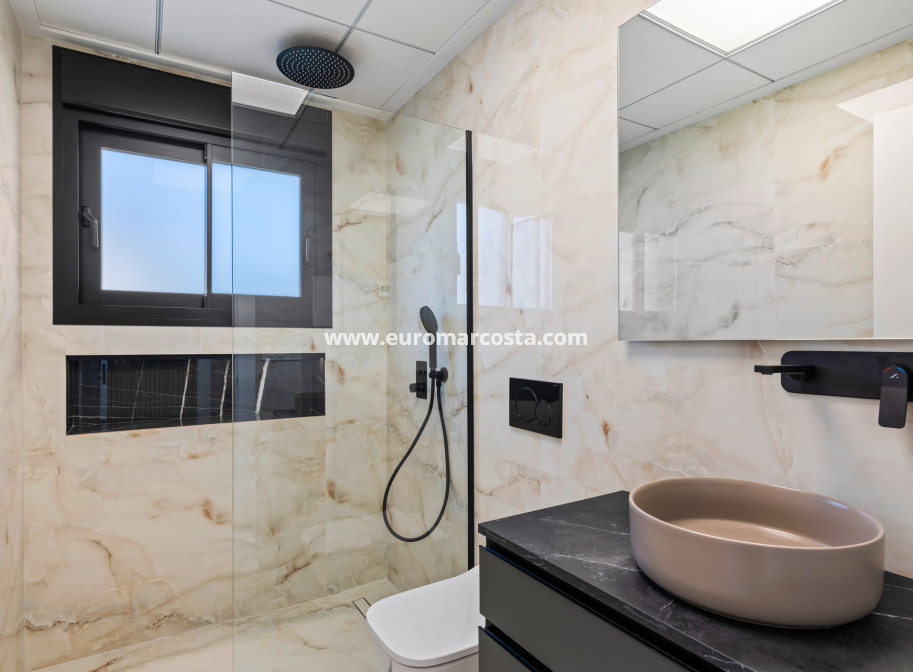 New Build - detached - Algorfa