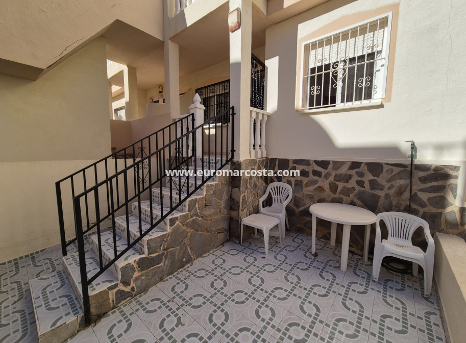 Objekte zum Wiederverkauf - Wohnung - Orihuela Costa