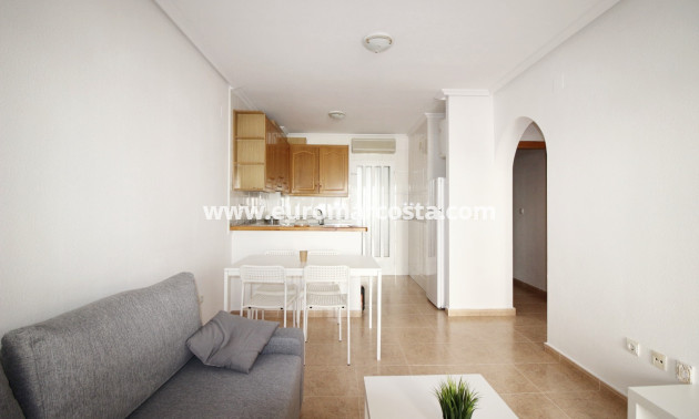 Objekte zum Wiederverkauf - Wohnung - Orihuela Costa