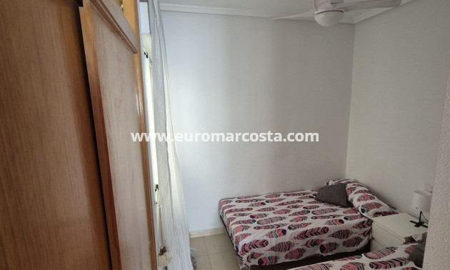 Objekte zum Wiederverkauf - Wohnung - Orihuela Costa