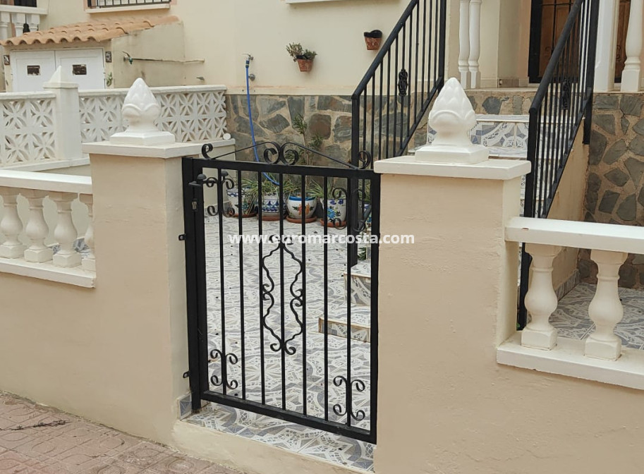 Objekte zum Wiederverkauf - Wohnung - Orihuela Costa