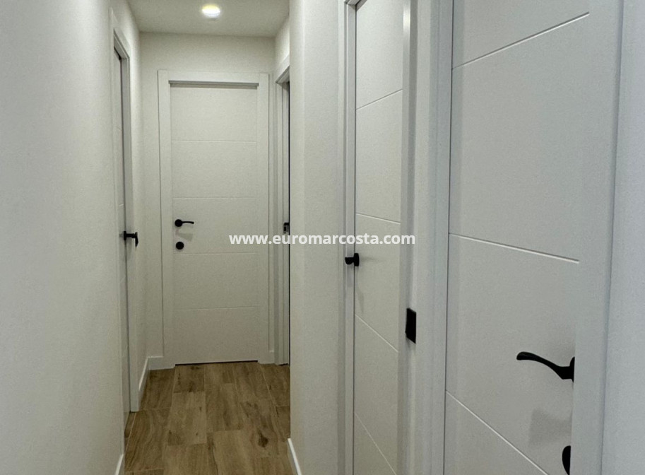 Venta - Apartamento / piso - Torrevieja - TORREVIEJA