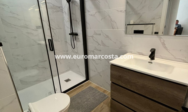 Venta - Apartamento / piso - Torrevieja - TORREVIEJA