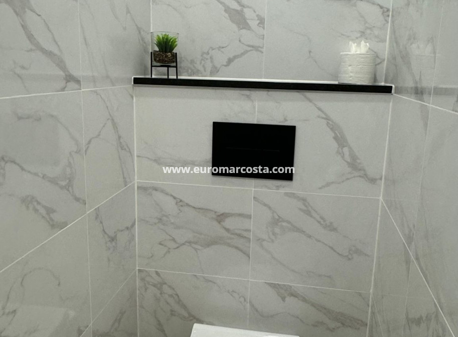 Venta - Apartamento / piso - Torrevieja - TORREVIEJA