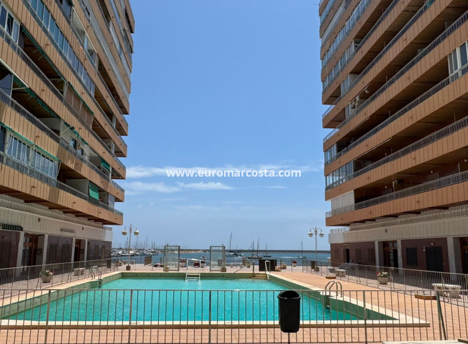 Venta - Apartamento / piso - Torrevieja - TORREVIEJA