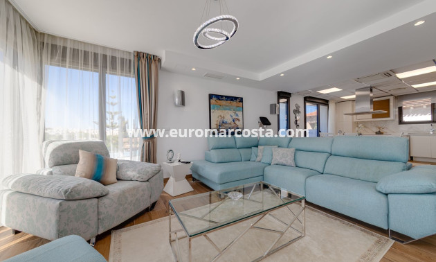 Sale - Apartment / flat - Torrevieja - TORREVIEJA
