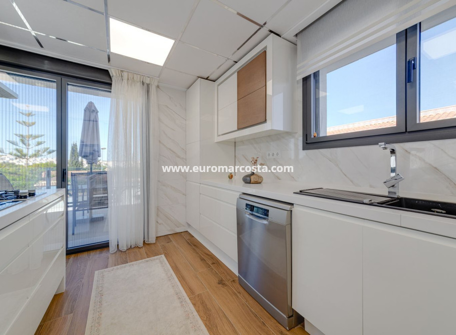 Sale - Apartment / flat - Torrevieja - TORREVIEJA