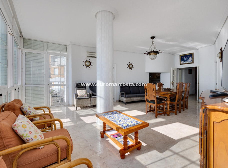 Objekte zum Wiederverkauf - Wohnung - Torrevieja - TORREVIEJA