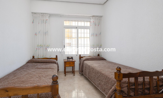 Objekte zum Wiederverkauf - Wohnung - Torrevieja - TORREVIEJA