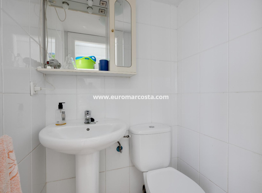 Objekte zum Wiederverkauf - Wohnung - Torrevieja - TORREVIEJA