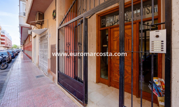 Sale - Apartment / flat - Torrevieja - TORREVIEJA