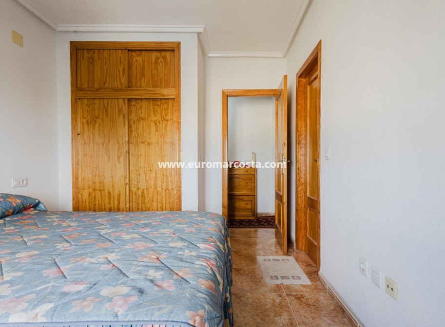 Objekte zum Wiederverkauf - Wohnung - Torrevieja - TORREVIEJA