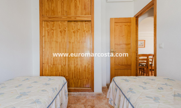 Objekte zum Wiederverkauf - Wohnung - Torrevieja - TORREVIEJA