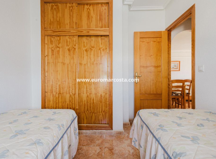 Objekte zum Wiederverkauf - Wohnung - Torrevieja - TORREVIEJA