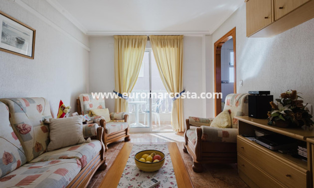 Objekte zum Wiederverkauf - Wohnung - Torrevieja - TORREVIEJA