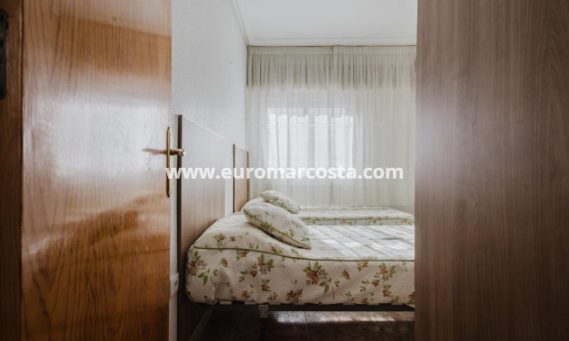 Objekte zum Wiederverkauf - Wohnung - Torrevieja - TORREVIEJA