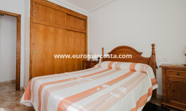 Objekte zum Wiederverkauf - Wohnung - Torrevieja - TORREVIEJA