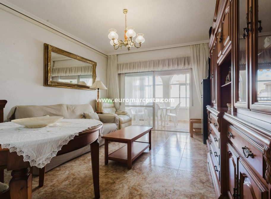 Objekte zum Wiederverkauf - Wohnung - Torrevieja - TORREVIEJA
