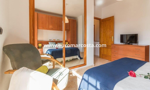 Objekte zum Wiederverkauf - Casa - Orihuela Costa