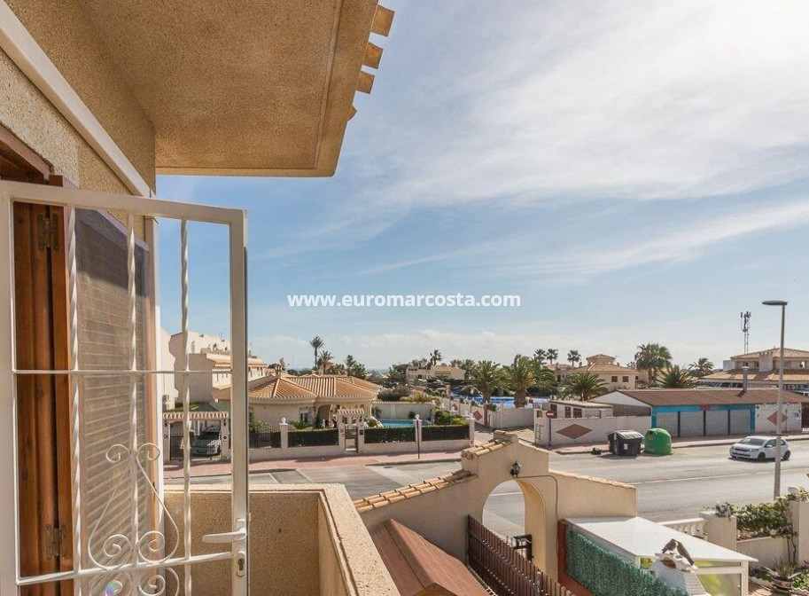 Objekte zum Wiederverkauf - Casa - Orihuela Costa