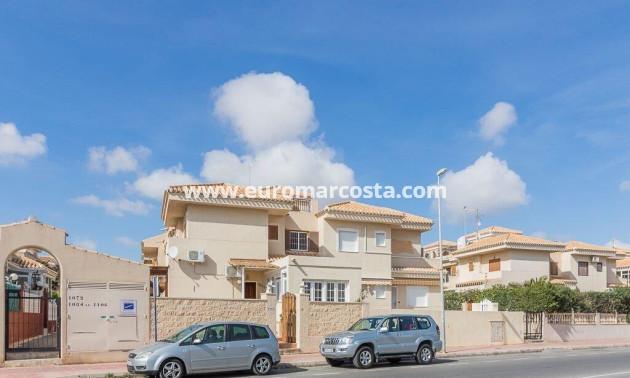 Objekte zum Wiederverkauf - Casa - Orihuela Costa