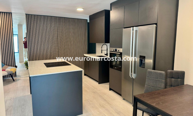 Objekte zum Wiederverkauf - Wohnung - Torrevieja - TORREVIEJA