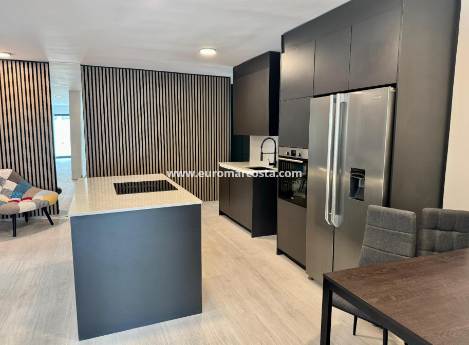 Objekte zum Wiederverkauf - Wohnung - Torrevieja - TORREVIEJA