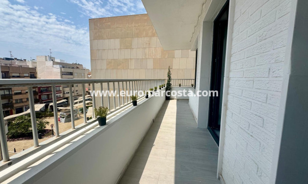 Objekte zum Wiederverkauf - Wohnung - Torrevieja - TORREVIEJA