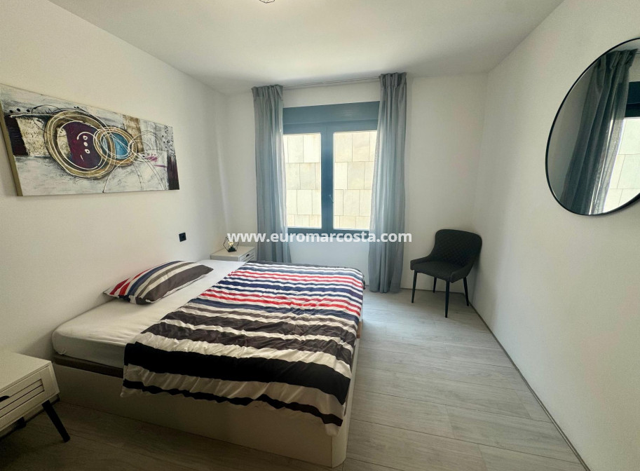 Objekte zum Wiederverkauf - Wohnung - Torrevieja - TORREVIEJA